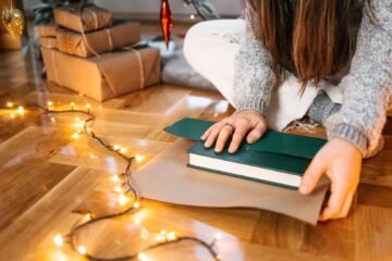 10 formas de envolver un libro para regalo de forma original