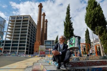 ‘La Casa de les Tres Xemeneies’ d’Andreu Claret: fulletó d’un temps i d’un país
