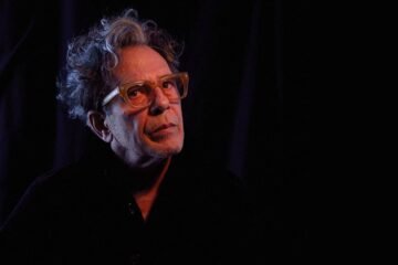 Armando Suárez Cobián: “Ser poeta es una dulce maldición”
