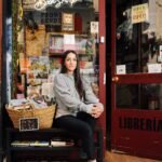 La librería de Lavapiés que además de vender libros los presta a quien más lo necesita