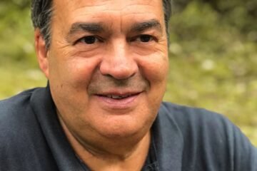‘El desván de las musas dormidas’, de Fulgencio Argüelles: un diálogo con el padre de exacta tristeza