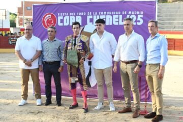 Sergio Rodríguez corta tres orejas y se proclama triunfador de la Copa Chenel 2025