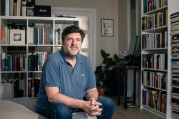 Antonio Martínez Asensio, filólogo: “Las grandes editoriales persiguen a los ‘influencers”