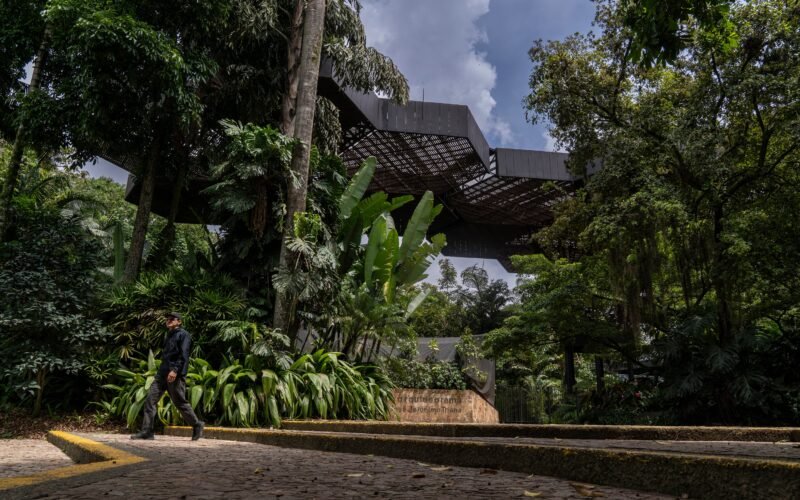 Sergio Fajardo, memorias del alcalde que derribó los muros de Medellín con las armas de la arquitectura