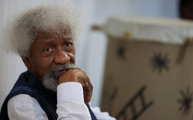 EE UU revoca la visa de Wole Soyinka, primer africano en ganar el Nobel de Literatura