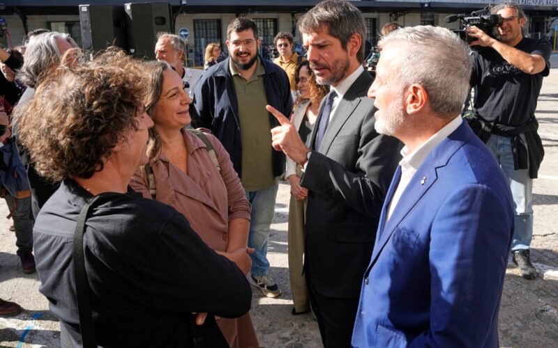 Urtasun anuncia la compra del archivo de Juan Marsé recordando a Pijoaparte