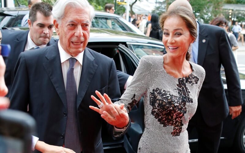 Lo que dicen las cartas que Mario Vargas Llosa le envió a Isabel Preysler: “Qué revolución has causado en mi vida, amor mío”