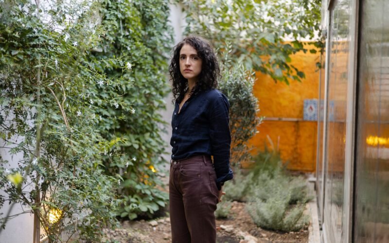 Isabella Hammad, escritora: “Lo que sucede en Palestina demuestra que el humanismo es solo una ficción”