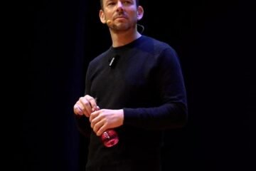 Pedro Valenzuela, maestro y escritor: “El aprendizaje de la lectoescritura no depende de la edad, sino de un proceso de maduración cerebral”