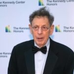 Philip Glass cancela el estreno mundial de su sinfonía en el Kennedy Center por el control de Trump en la institución