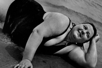 Lisette Model: el exilio como motor y límite de una fotógrafa