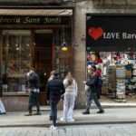 La nueva ola de gentrificación y turismo amenaza a las librerías: “A los propietarios no les importa el contenido social de los comercios”