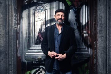 Josele Santiago (Los Enemigos) se enfrenta a sus memorias: “Mi problema es la adicción”