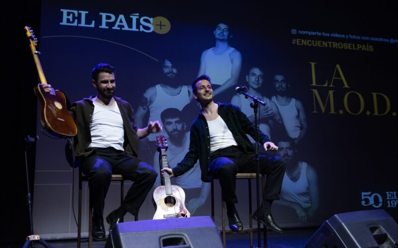 La M.O.D.A. en los conciertos de EL PAÍS: “Volver llorando en el Alsa es el pan de cada día de la gente de provincias”