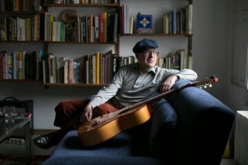 Víctor Coyote, músico y artista: “Es absurdo analizar las letras del reguetón como si fueran de Shakespeare”