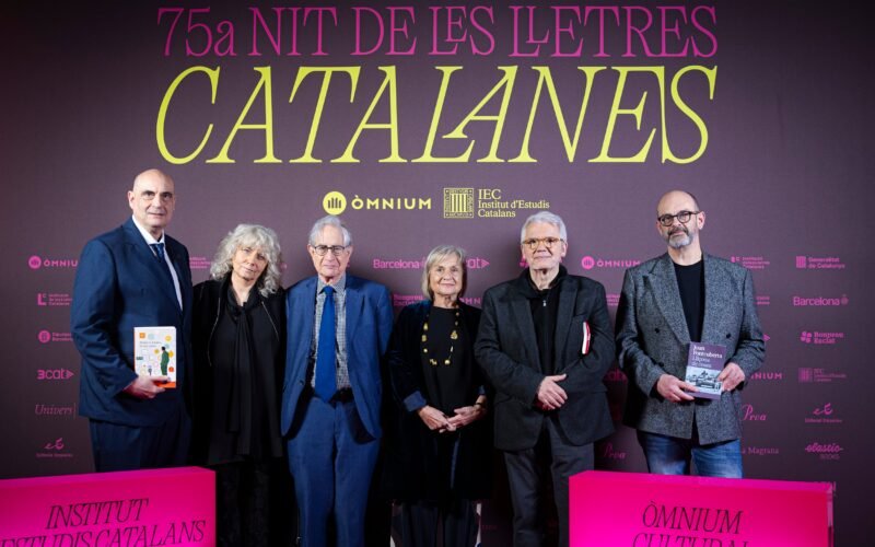 La primera Nit de les Lletres Catalanes, els “Gaudí de la literatura”, s’estrena amb dotze premis