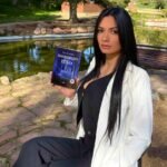 Paola De Liore irrumpe en la poesía contemporánea con una voz provocadora y reflexiva