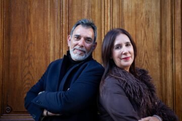 Dolores Redondo y Víctor del Árbol, dos reyes en el trono de la novela negra francesa