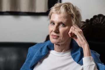Siri Hustvedt, escritora: “Me gustaría llegar a la tumba con una pequeña bocanada del humo de Paul Auster”