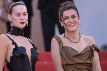 Amaia deslumbra en Cannes cantando ‘Volver’ al piano