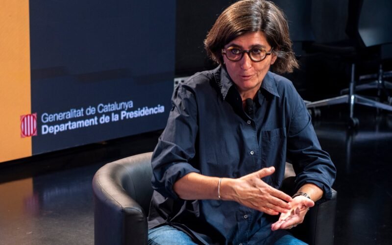 Natza Farré: “Els anys vuitanta amaguen una part molt fosca, van ser una escabetxina”