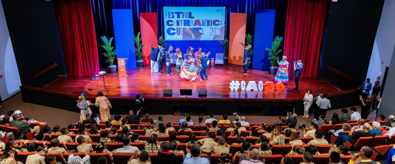 Centroamérica Cuenta alza el telón en Panamá para tomar el pulso a la narrativa de la región y con la defensa de la palabra “sin concesiones”