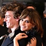 Guitarricadelafuente emociona al piano en Cannes tras una ovación apoteósica para Los Javis con Penélope Cruz entre lágrimas