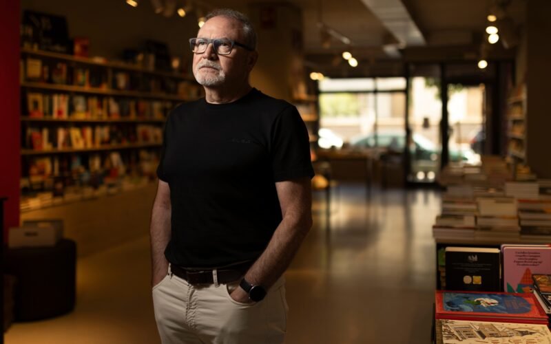 Pere Pena fa un exercici de “postmemòria” sobre la Guerra Civil a la novel·la ‘Sota la pell, un arbre’