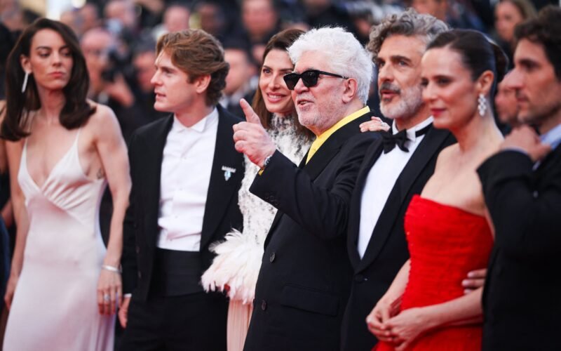 Pedro Almodóvar regresa a la tierra prometida de Cannes con su película más metalmodovariana