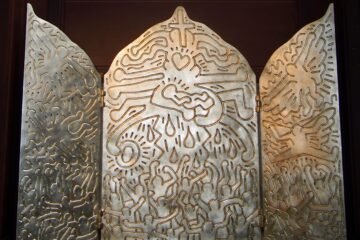 Dos secretos de París desvelados: la restauración del patrimonio cultural devuelve a la vida a Keith Haring y a la tumba de Richelieu