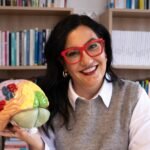 Ana Asensio, psicóloga: “A veces exigimos a las familias una regulación emocional perfecta que ni siquiera les enseñaron de pequeños”