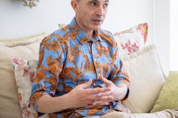 Yuval Noah Harari: “La inteligencia artificial es muy inteligente pero no tiene conciencia”