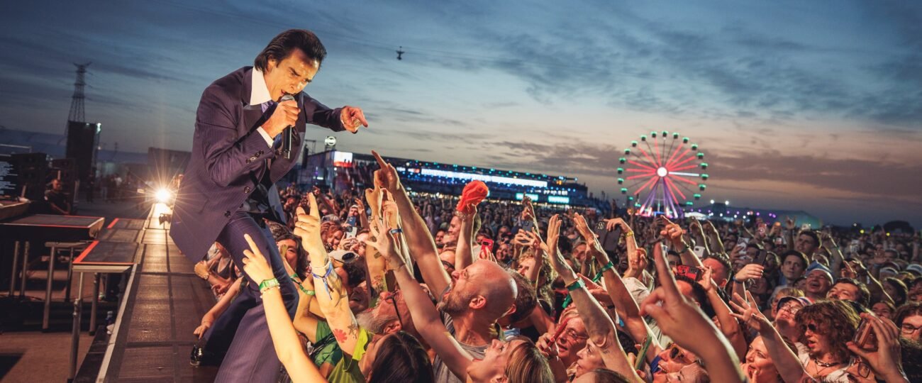 Nick Cave se desgarra el alma en un antológico concierto para cerrar Mad Cool