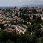 Un archivo con vistas a la Alhambra para guardar la memoria de Granada