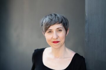 Elena Medel ha escrito una historia llena de hombres imbéciles y es una de las novelas del año