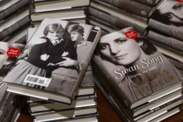 Revelaciones de una lectura pausada del libro de Charles Spencer sobre Diana de Gales: humillaciones, los desplantes de Carlos III y un romance secreto de la reina Isabel