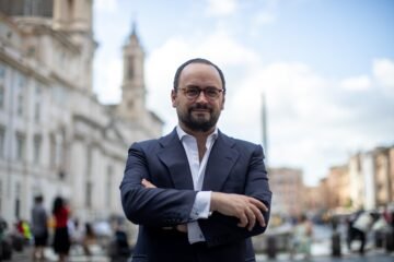 ‘Qué hacemos con los domingos por la tarde’, de Ignacio Peyró: la vida iba en serio (y también en broma)